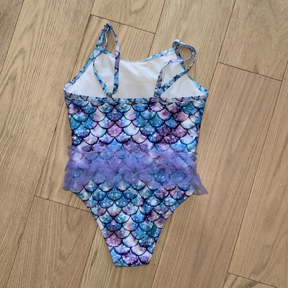 🧜🏻‍♀️ swimsuit - Picture 2 of 4